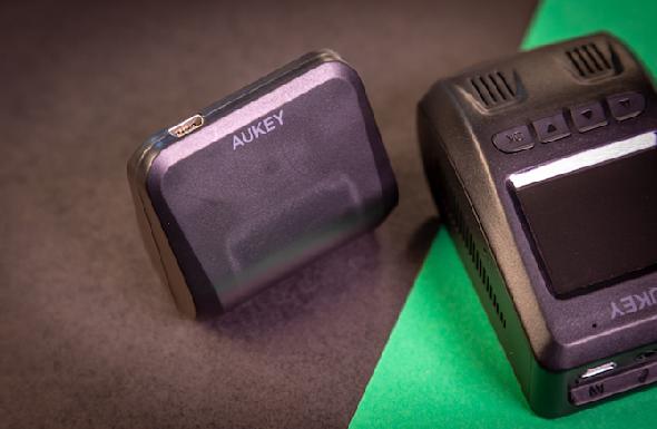 Aukey Dual Dashcam détecte les conducteurs dangereux (examen et distribution!) Aukey Dash Cam 3
