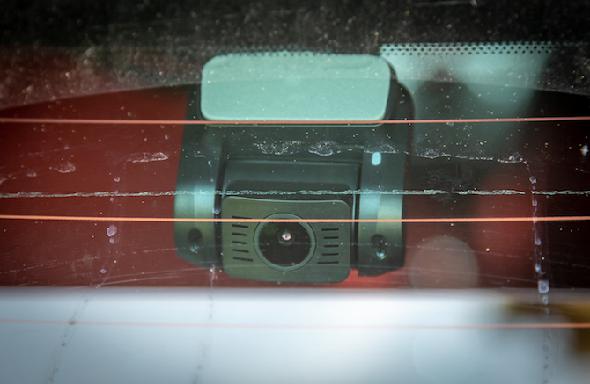 Aukey Dual Dashcam détecte les conducteurs dangereux (Review and Giveaway!) Aukey Dash Cam 10
