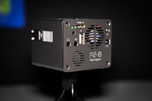 AAXA P2 B Review: Enfin, un projecteur Pico avec un port HDMI Projecteur AAXA 3