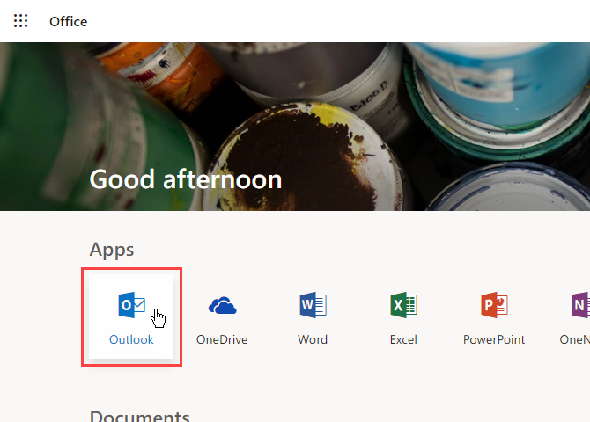 Connectez-vous à votre compte Microsoft et cliquez sur Outlook.
