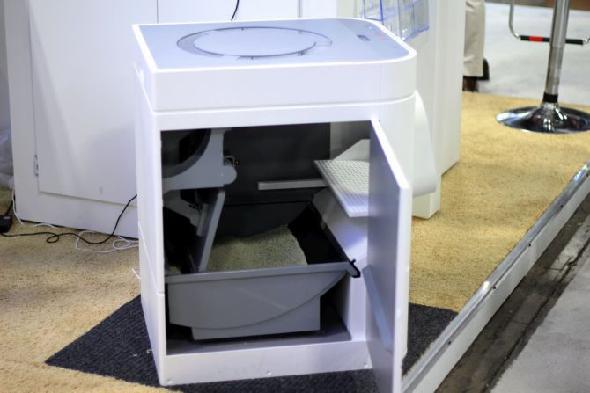 Tech inutile: LavvieBot dévoile une toilette intelligente pour chats au CES lavvie purrsong kiitylitter box ces2019 04 670x447