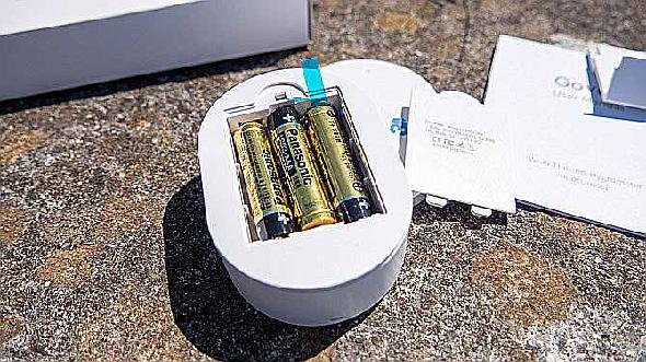 govee wifi température moniteur d'humidité couvercle de la batterie off montrant aaa batteries