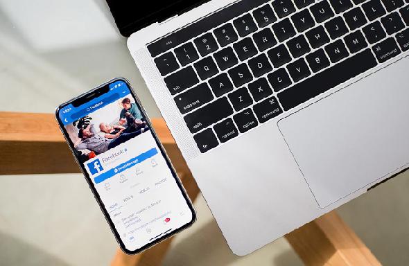 envoi d'un message à facebook via l'application smartphone